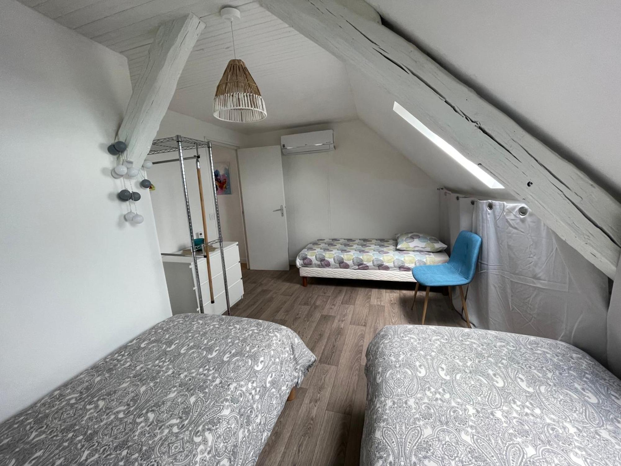F3 Duplex   Ô Meublé de Pithiviers   2 chambres - 6 personnes Extérieur photo