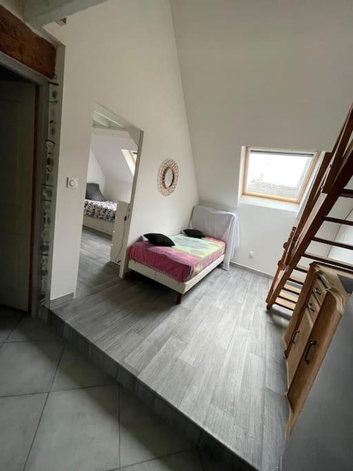 F3 Duplex   Ô Meublé de Pithiviers   2 chambres - 6 personnes Extérieur photo