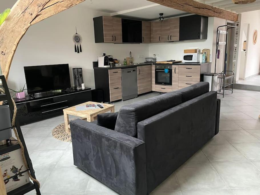 F3 Duplex   Ô Meublé de Pithiviers   2 chambres - 6 personnes Extérieur photo